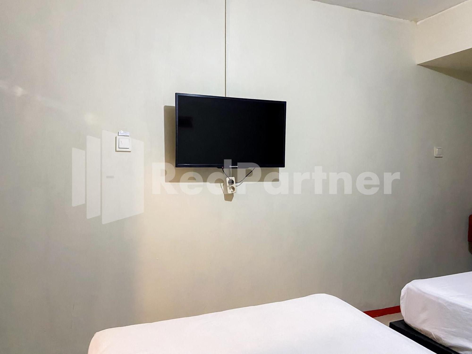 Audah Guesthouse Syariah Redpartner Джакарта Экстерьер фото