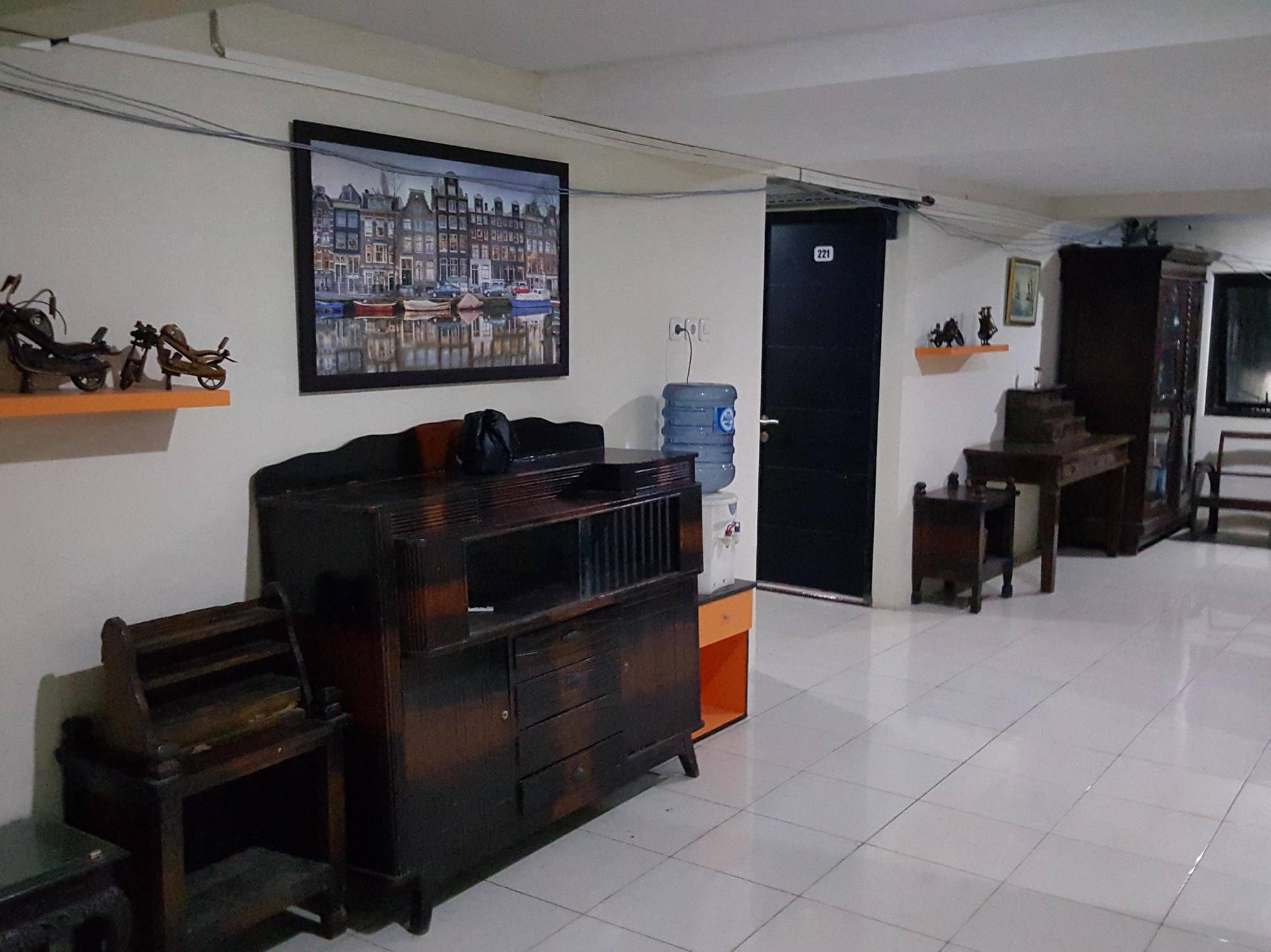 Audah Guesthouse Syariah Redpartner Джакарта Экстерьер фото